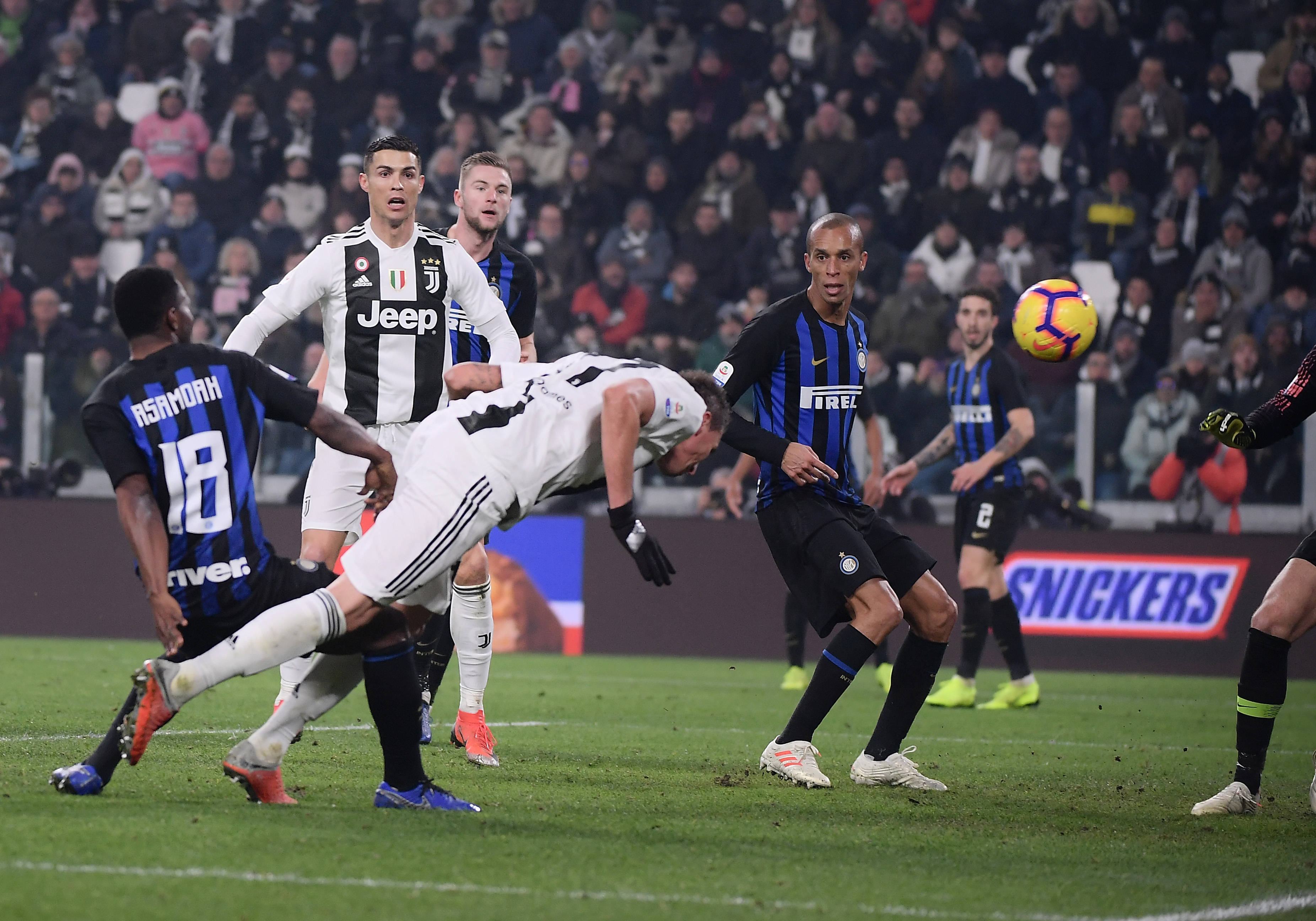 尤文图斯力克国际米兰,取得联赛胜利 尤文图斯力克国际米兰,取得联赛胜利