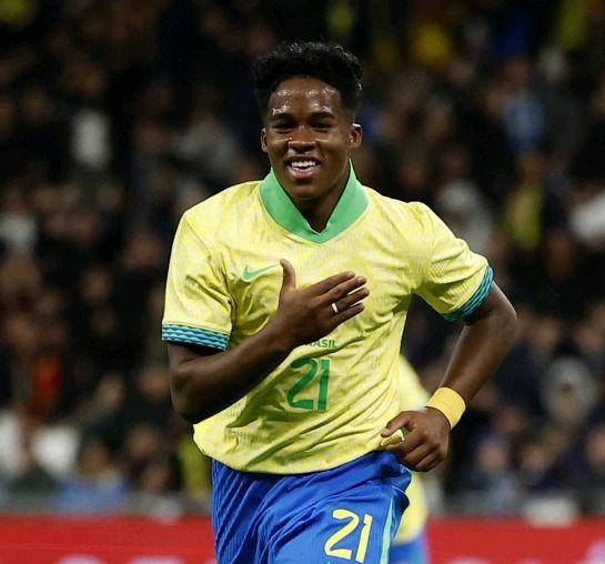 新晋球星突出表现,为球队挽回颜面的简单介绍 新晋球星突出表现,为球队挽回颜面的简单介绍