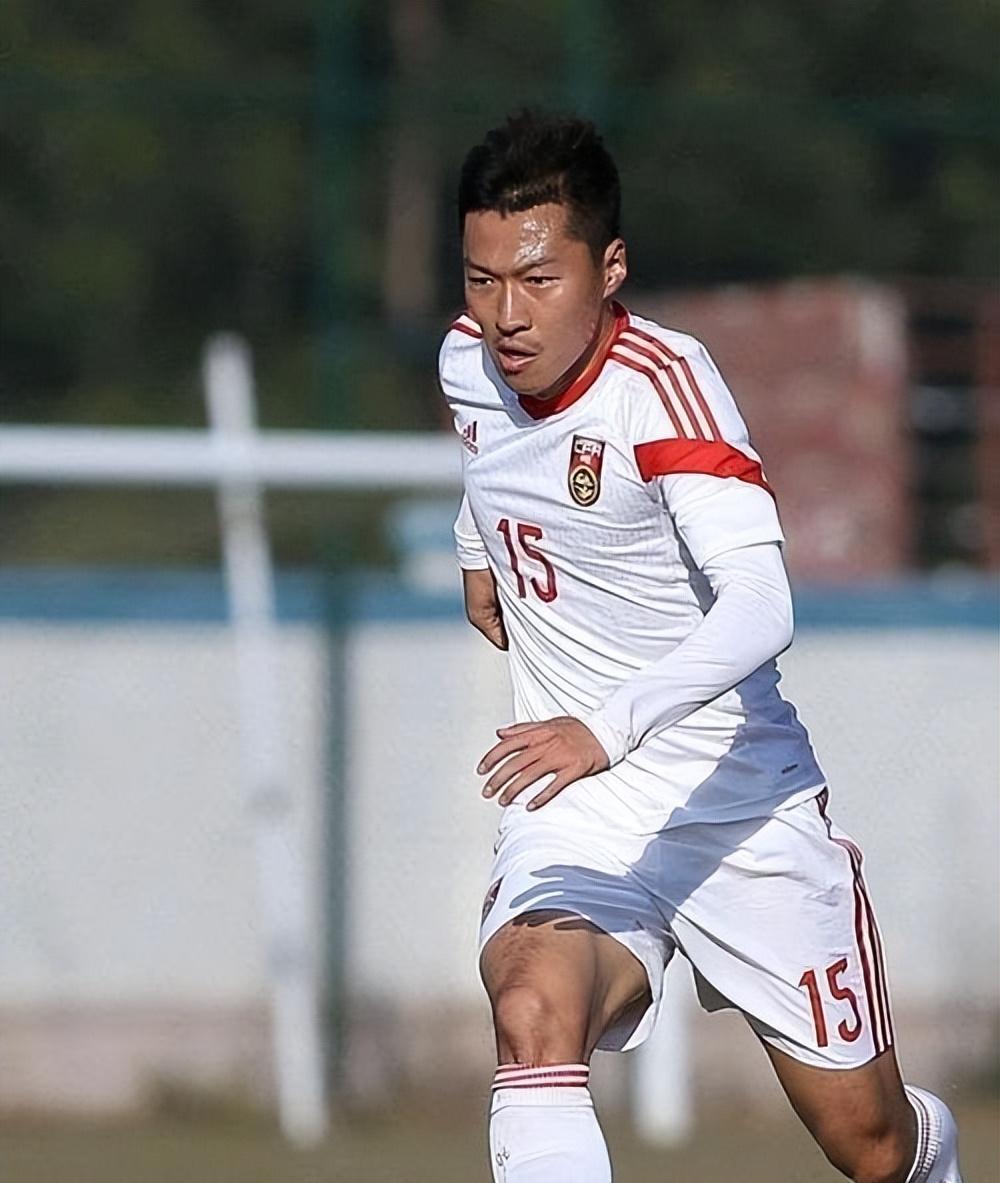 紧张角逐乏力,球队备战不懈,追求胜利的简单介绍 紧张角逐乏力,球队备战不懈,追求胜利的简单介绍