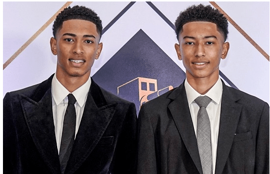 开云体育平台APP-皇家伯明翰全队表现飘红，稳坐联赛榜首的简单介绍