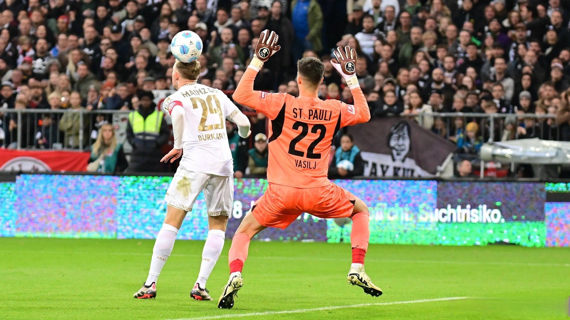 开云体育下载-美因茨客场一球惜败，错失争冠良机的简单介绍