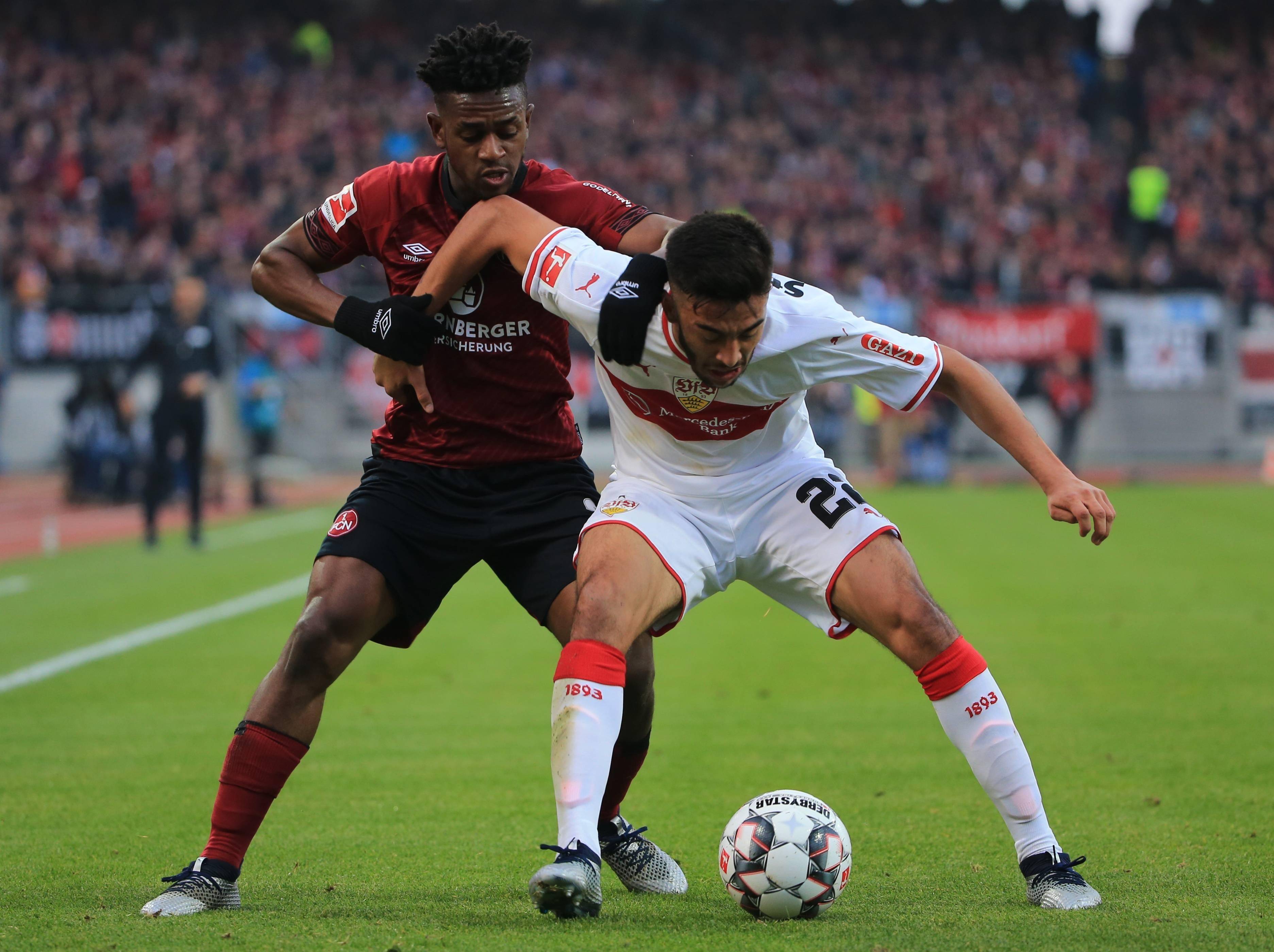 南特客场不敌雷恩,球队状态低迷难以振奋 南特客场不敌雷恩,球队状态低迷难以振奋