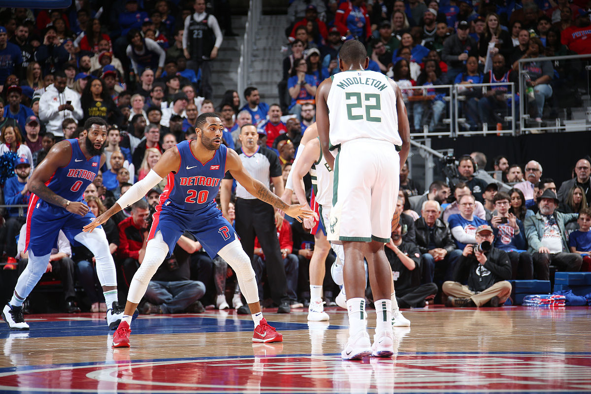 雄鹿后卫投篮命中率飙升,带领球队胜出的简单介绍 雄鹿后卫投篮命中率飙升,带领球队胜出的简单介绍