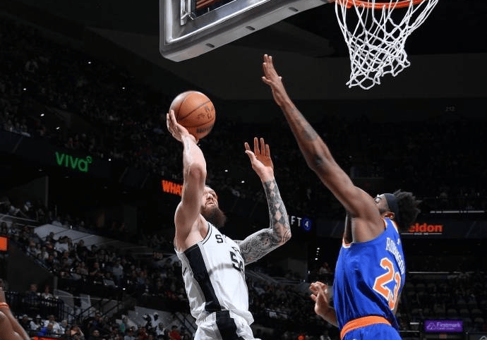 开云官网-雄鹿防守疲软暴露问题，需加强篮筐保护的简单介绍