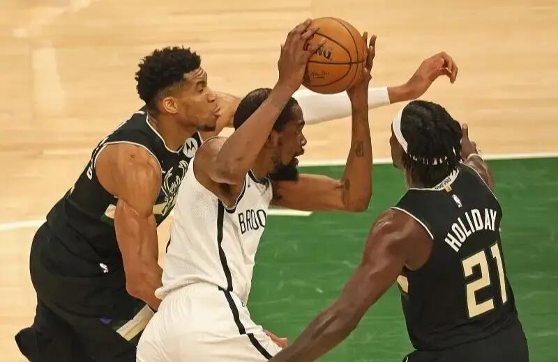 开云体育官网-篮网大胜雄鹿，杜兰特取得分贡献