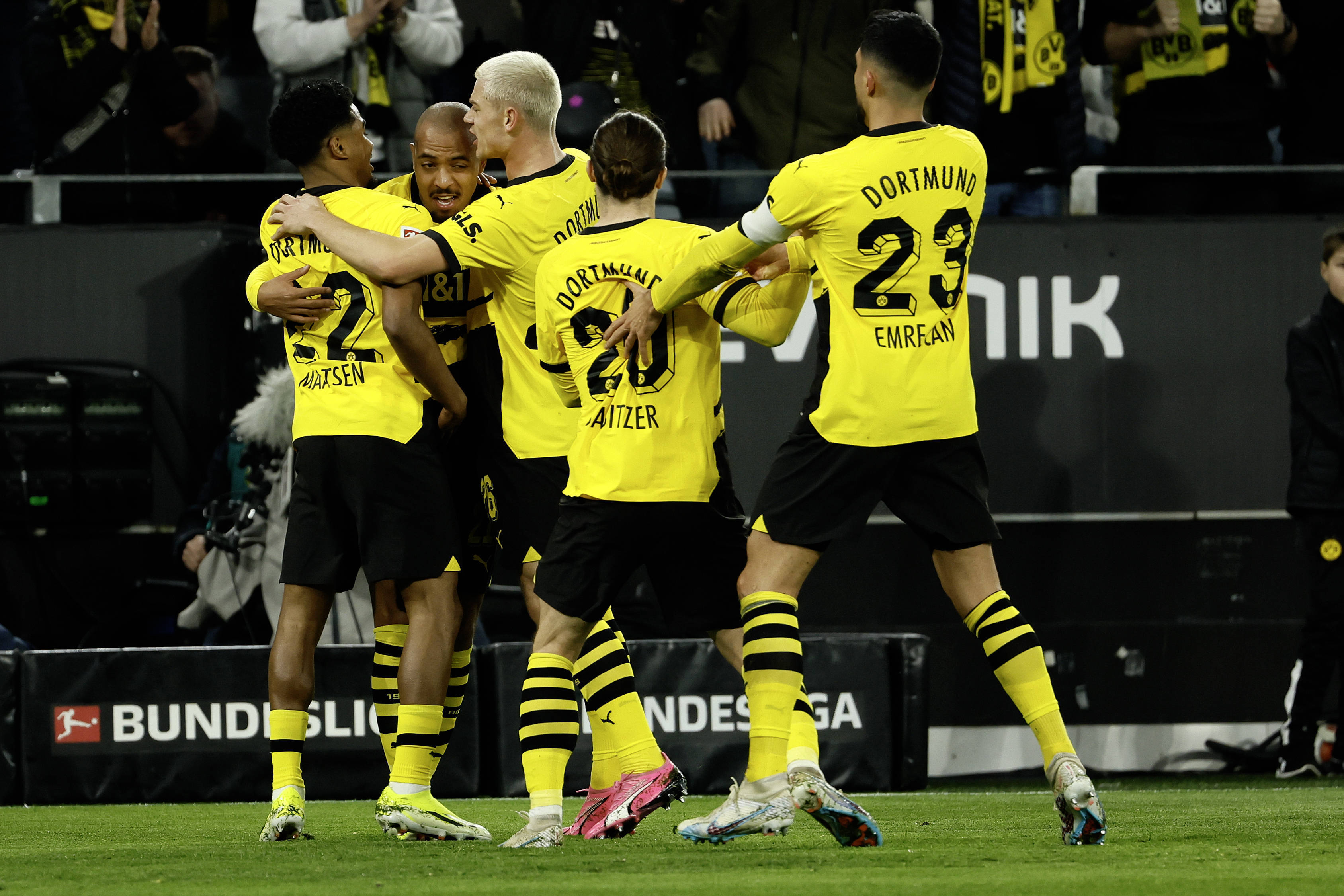 关于多特蒙德获胜晋级下一阶段欧洲盃的信息 关于多特蒙德获胜晋级下一阶段欧洲盃的信息