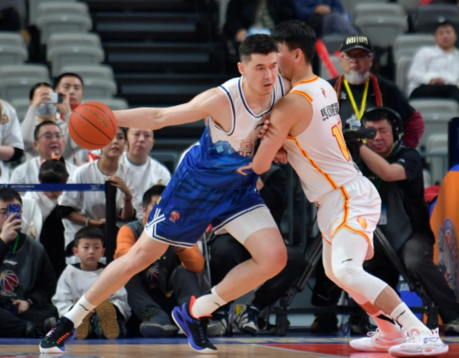 意大利男篮全面压制对手,俄罗斯队遭淘汰 意大利男篮全面压制对手,俄罗斯队遭淘汰