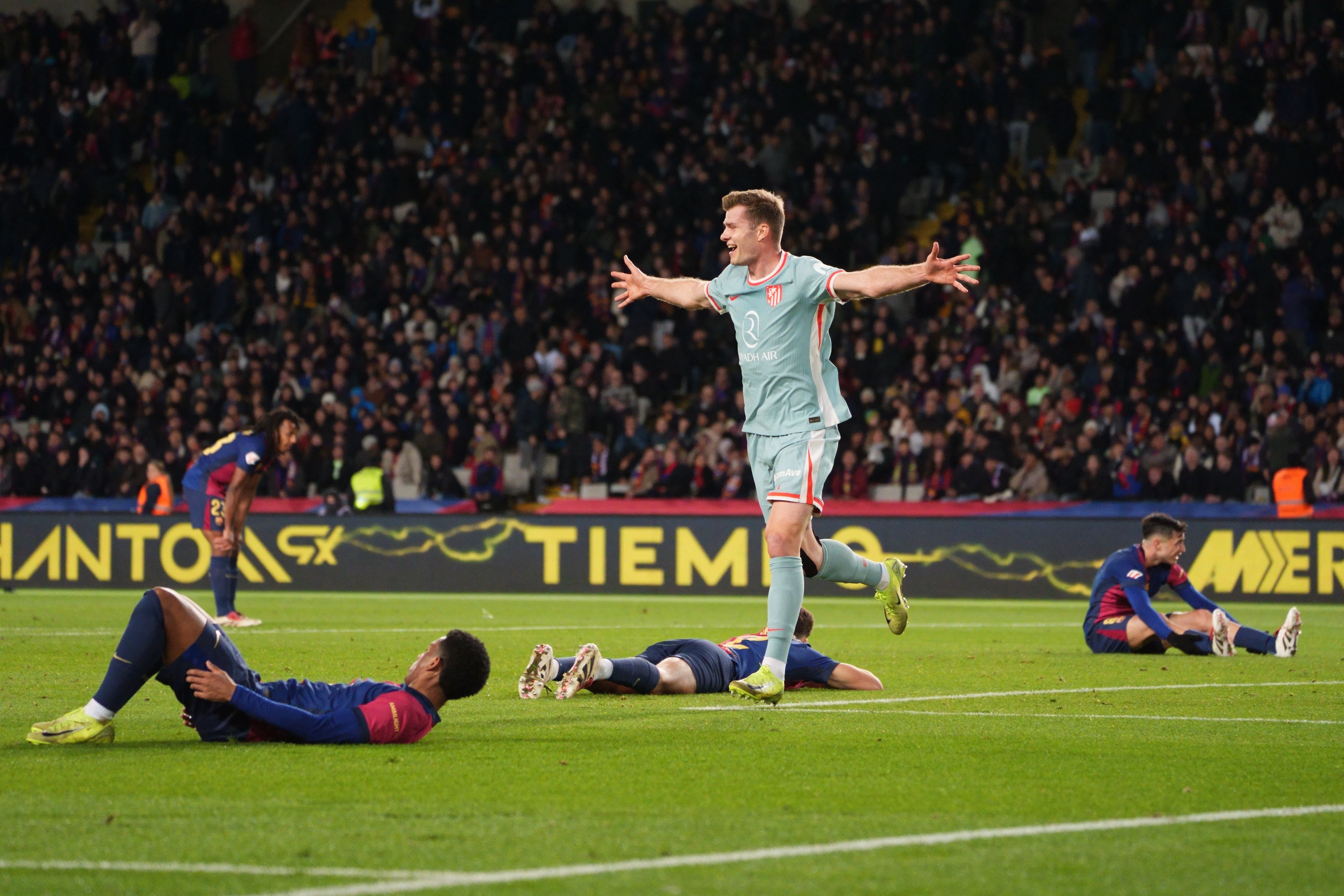 关于萨索洛绝杀惊艳全场,大比分胜出的信息 关于萨索洛绝杀惊艳全场,大比分胜出的信息