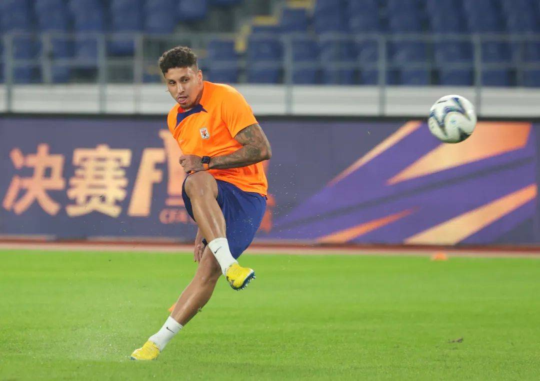 欧洲杯资格赛决赛即将进行,各队备战 欧洲杯资格赛决赛即将进行,各队备战