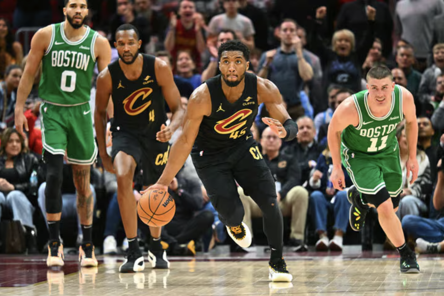 关于夺冠之路!球队实力强大团结合作的信息 关于夺冠之路!球队实力强大团结合作的信息