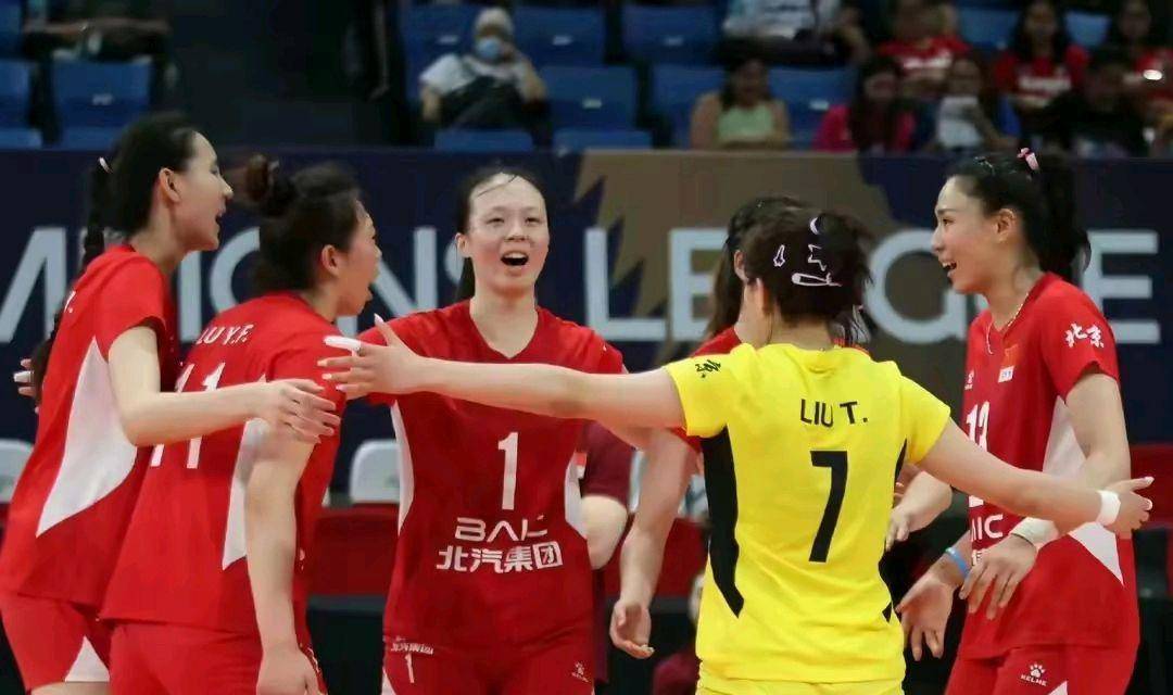 开云体育平台APP-南极球队逆风翻盘，斩获胜利晋级