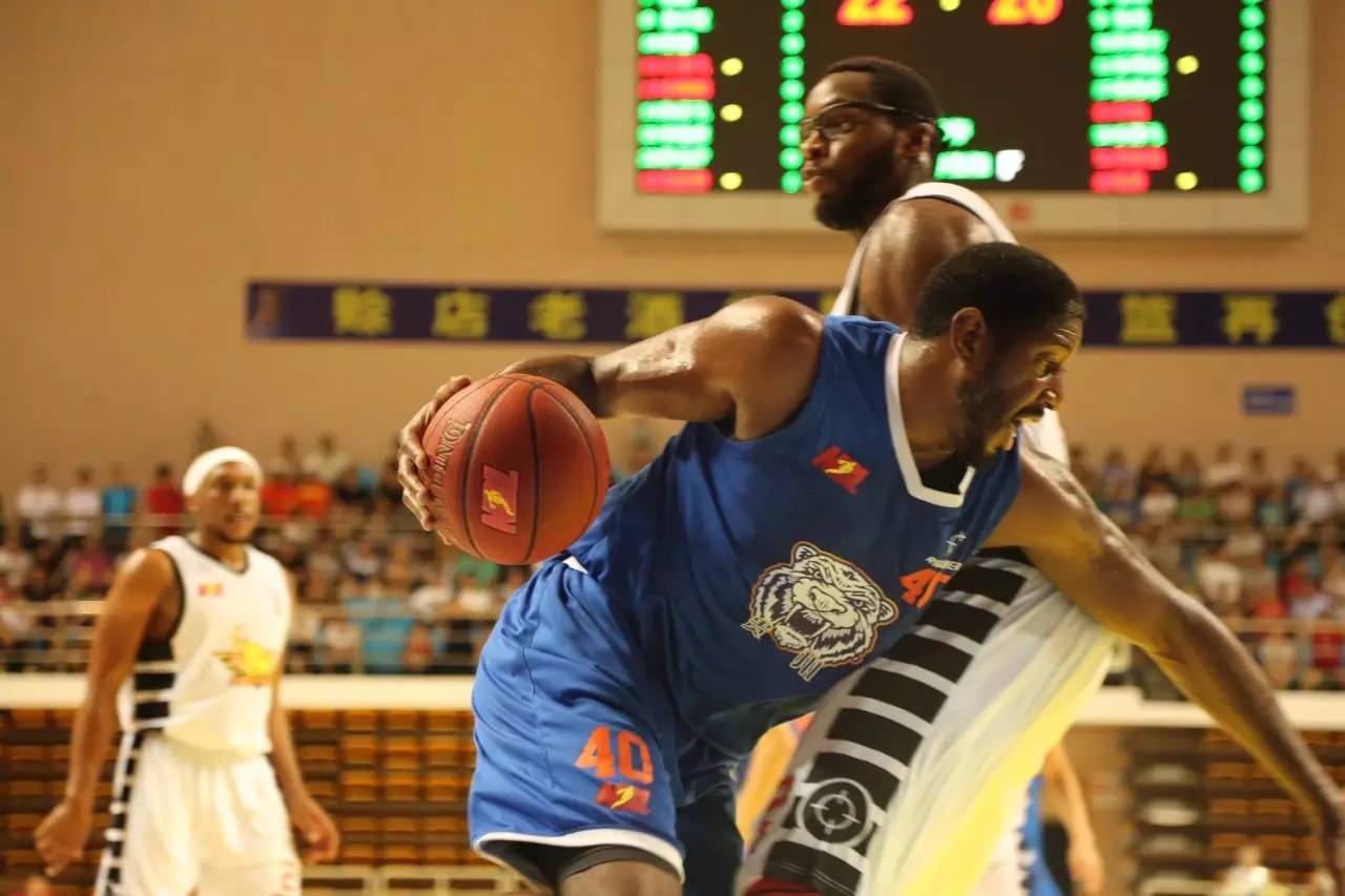 开云体育app-梅斯主场失利，战绩下滑难掩困境