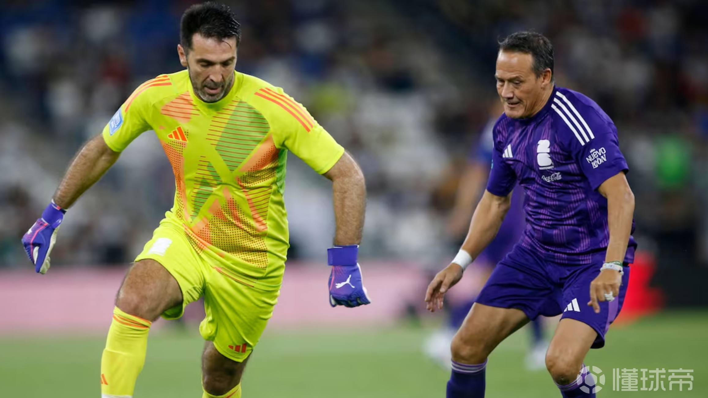 开云体育在线-意大利足球场上风云变幻，悬念不断的简单介绍