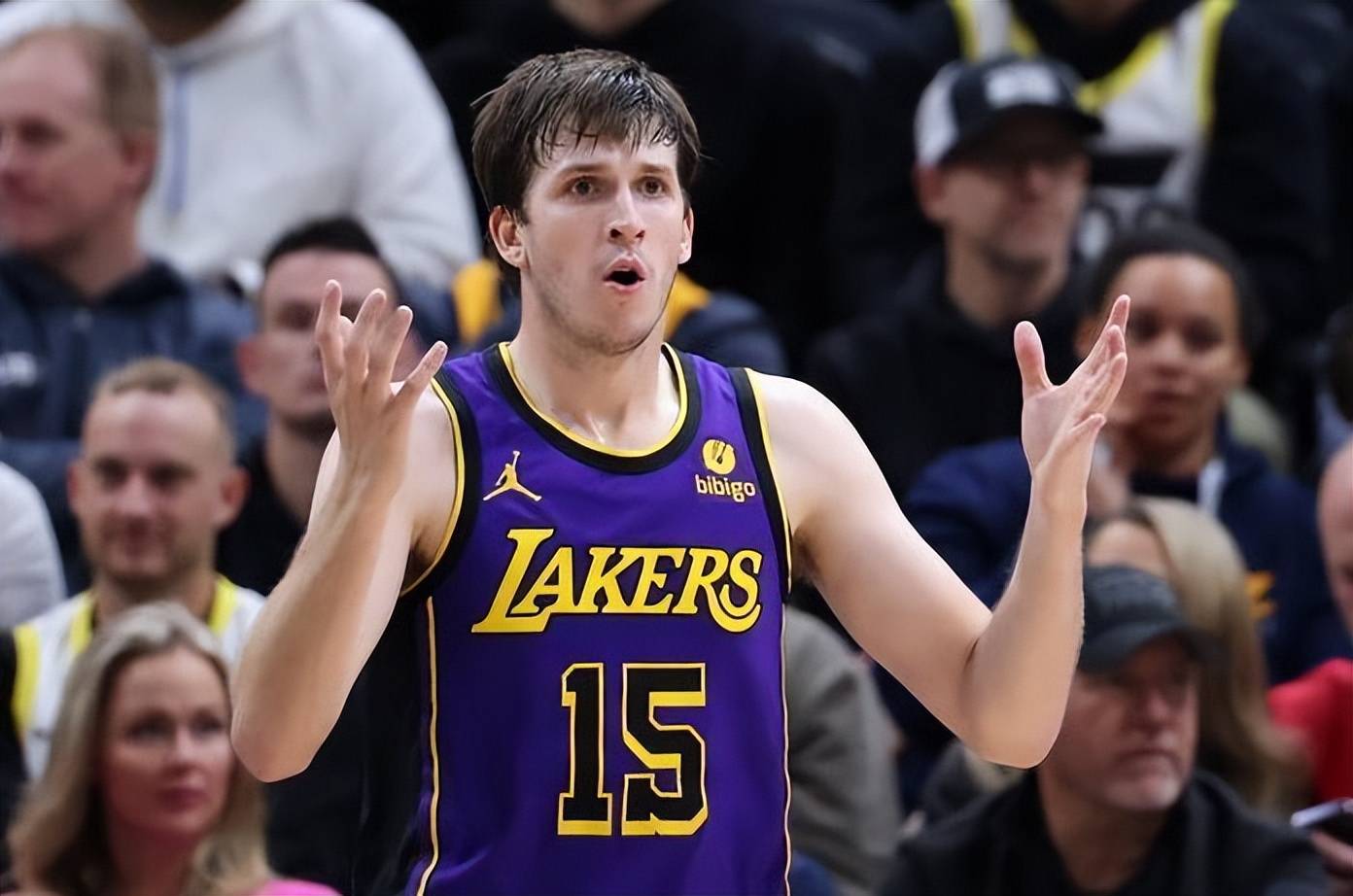 开云体育app-首发大将表现出色，球队雄踞榜首取得胜利的简单介绍