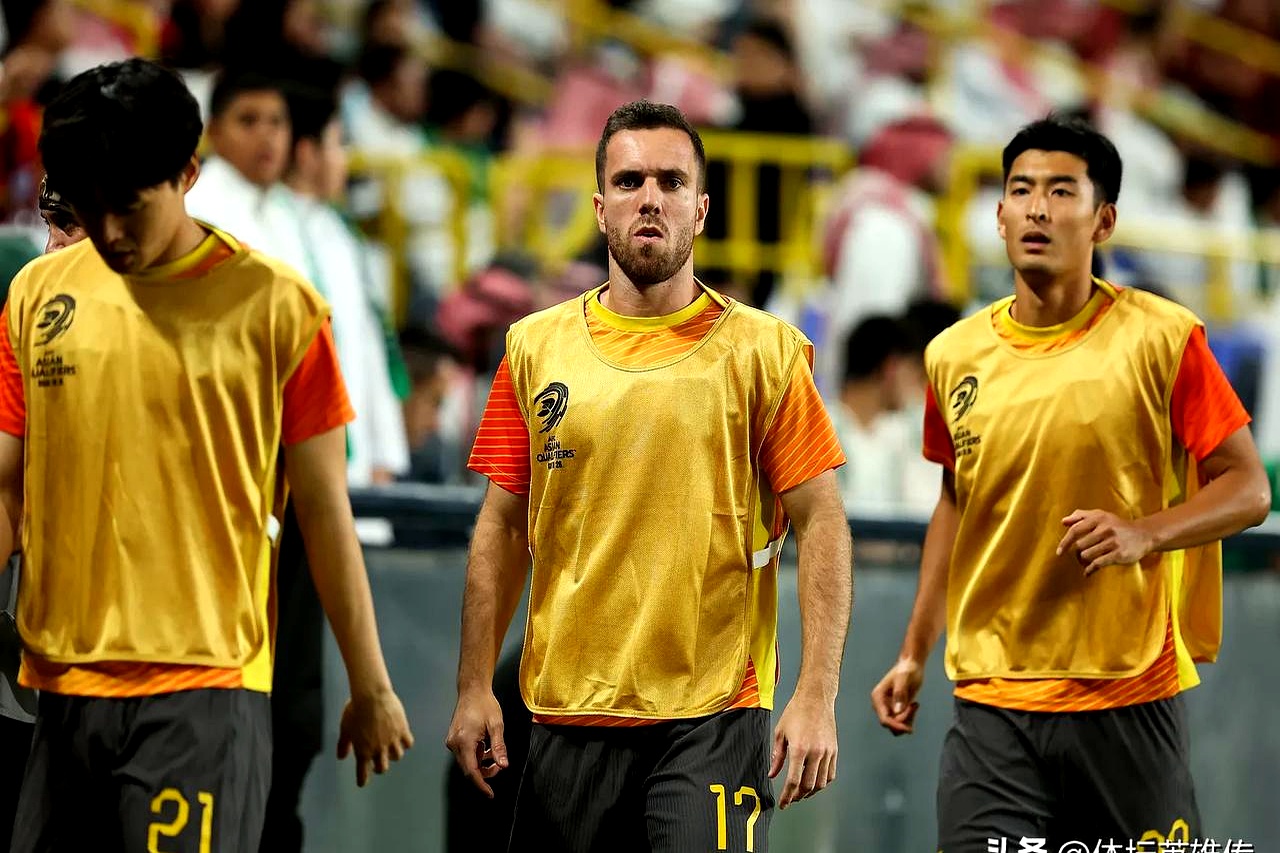 开云体育APP下载-包含红牌出场，球队被迫调整防守策略的词条