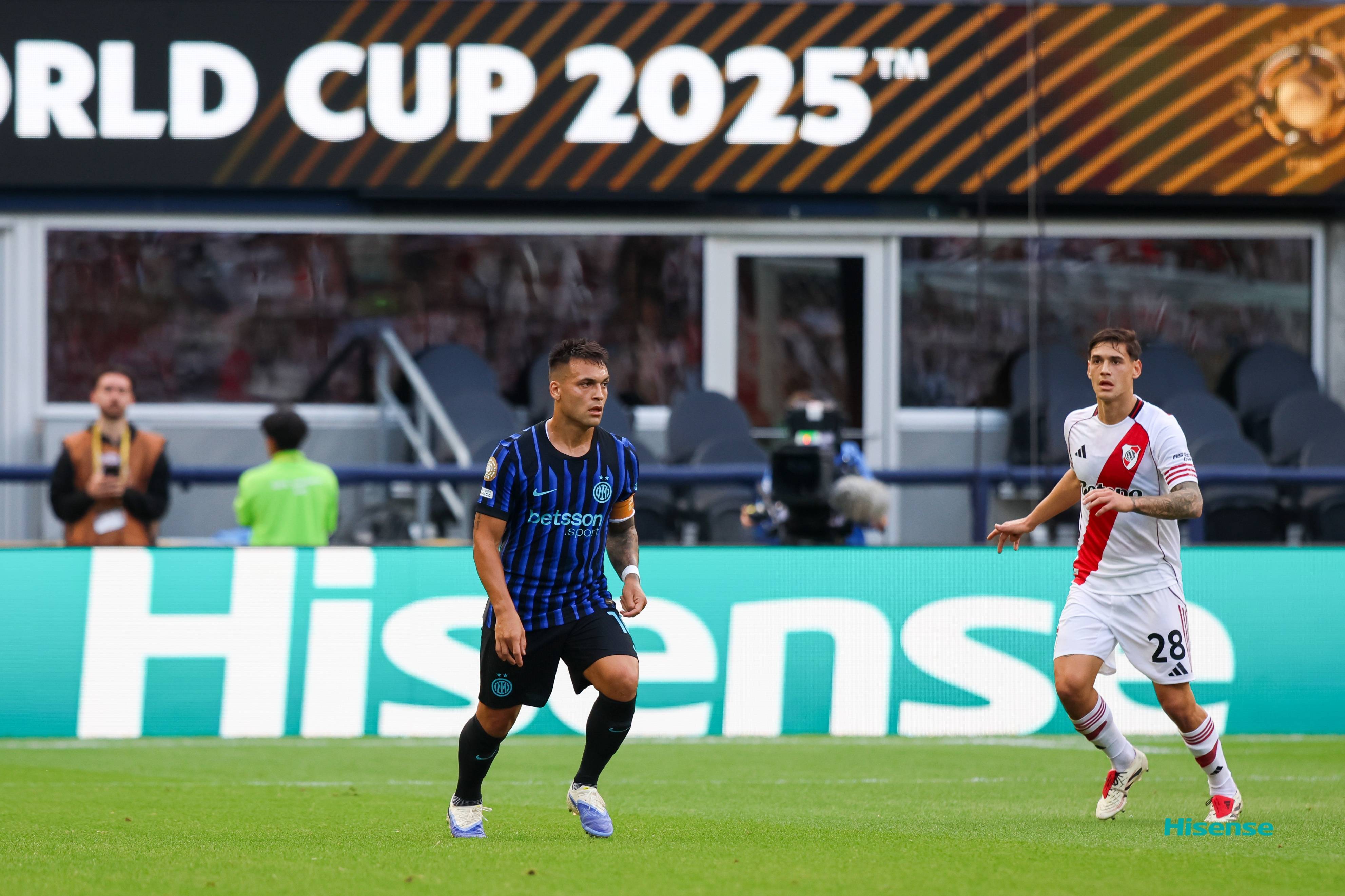 开云平台-俄罗斯惊险晋级，成功挺进欧洲杯八强