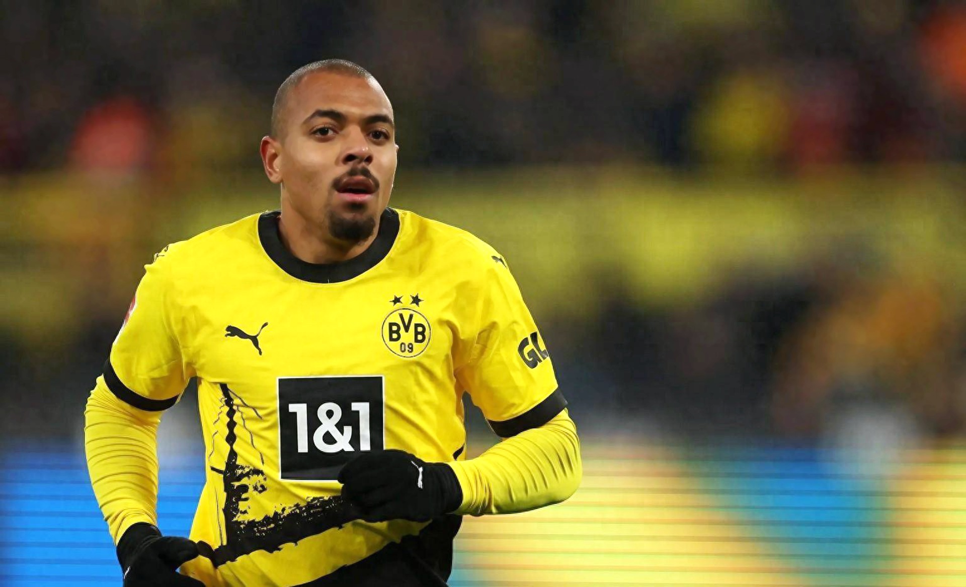 俄罗斯惊险晋级,成功挺进欧洲杯八强 俄罗斯惊险晋级,成功挺进欧洲杯八强