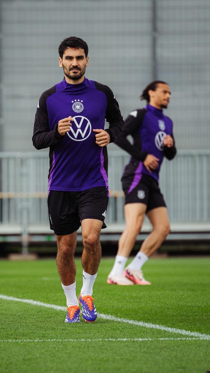 包含德国俱乐部加强队内训练,备战国内比赛的词条 包含德国俱乐部加强队内训练,备战国内比赛的词条