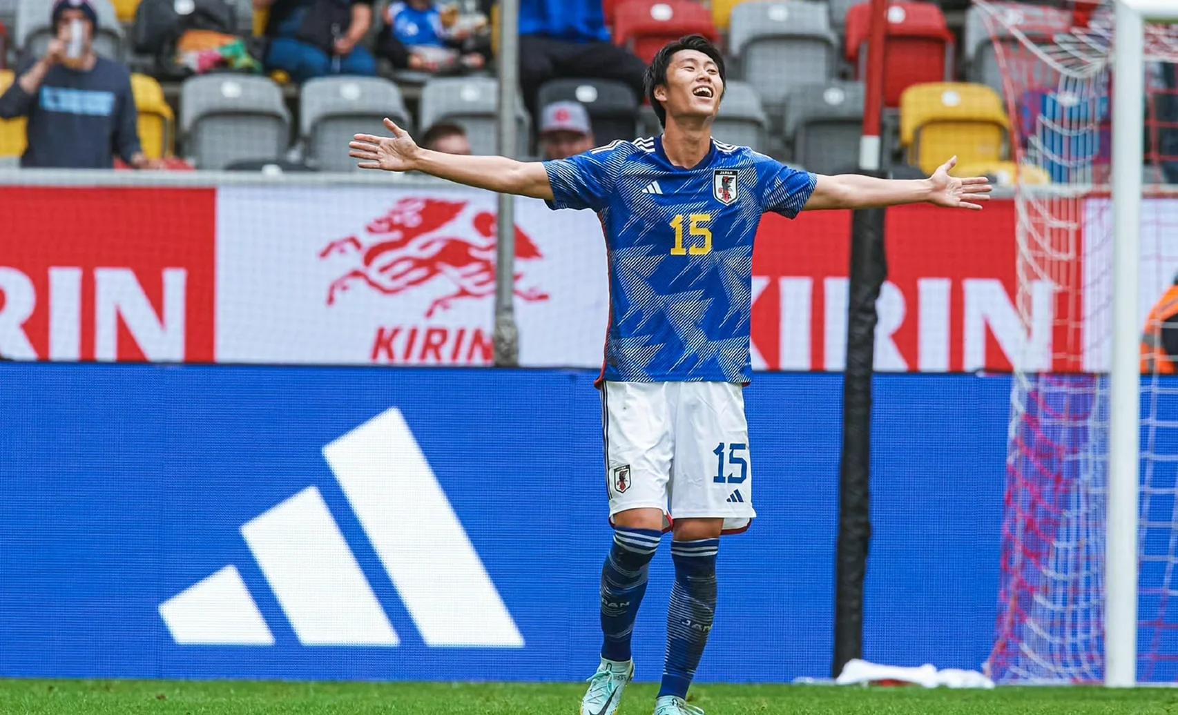 体操团体决赛日本队力压美国夺冠