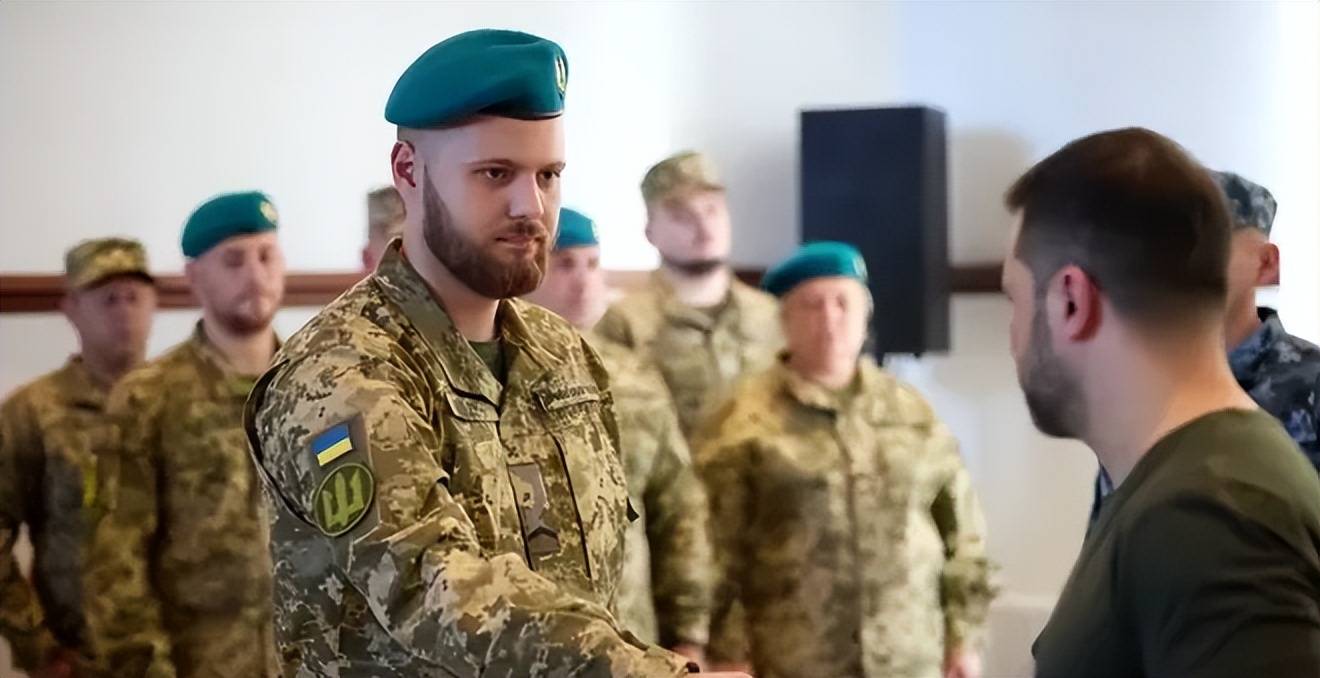 包含乌克兰队逆袭成功，晋级下一轮的词条