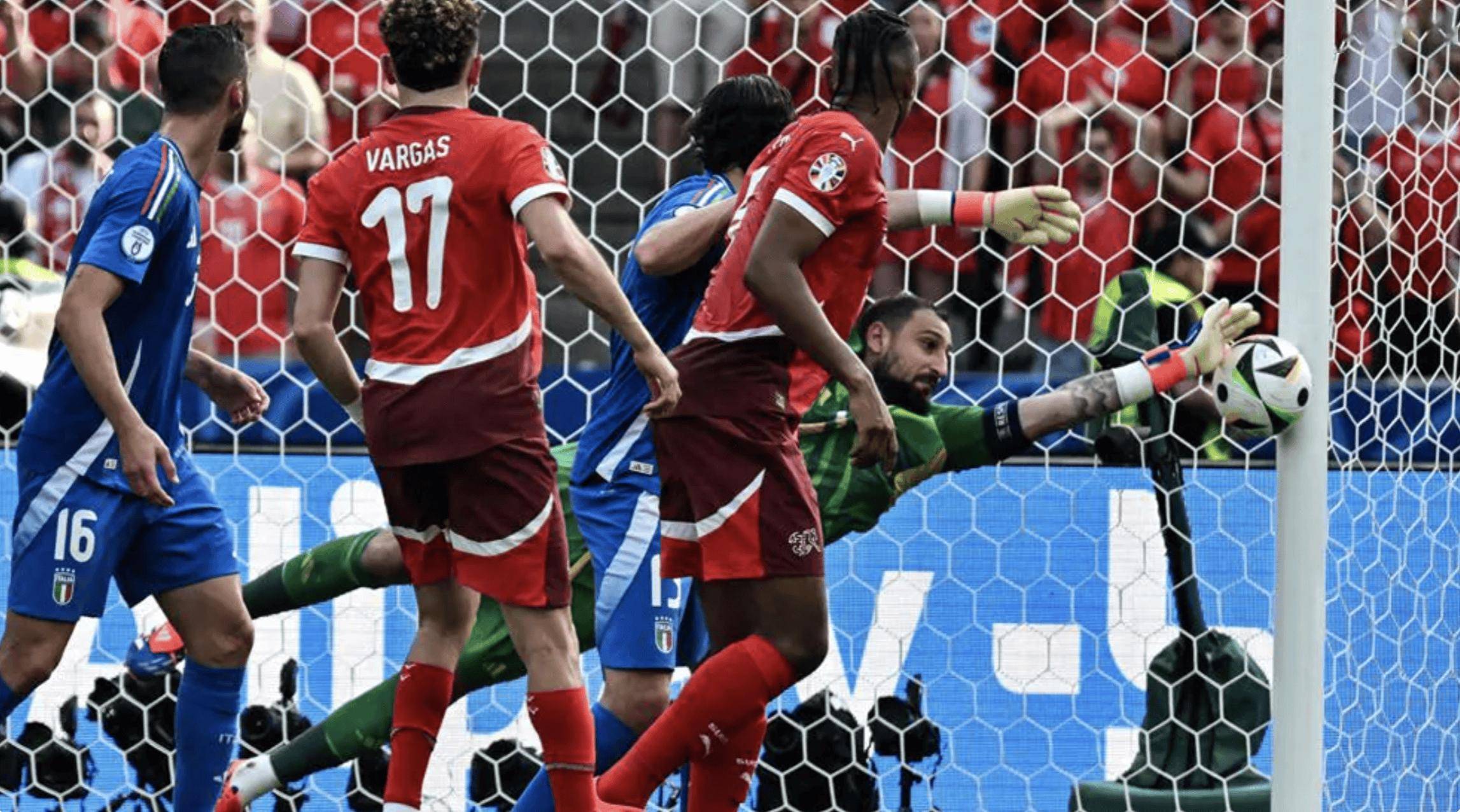 意大利球队在赛场上踢出了惊艳的表现的简单介绍 意大利球队在赛场上踢出了惊艳的表现的简单介绍