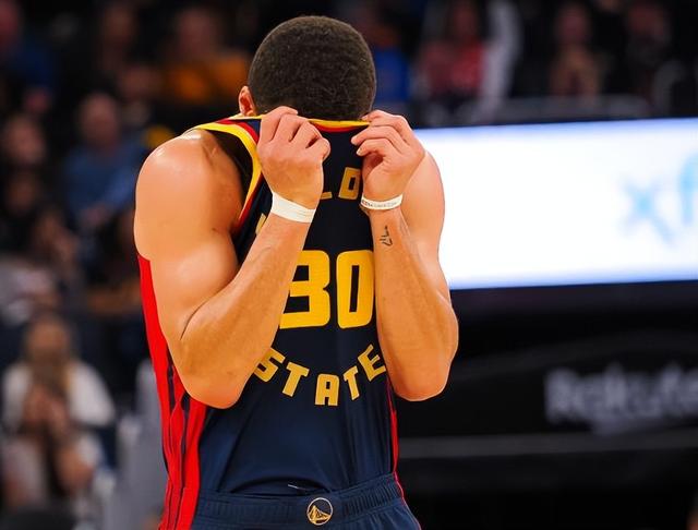 开云体育app-昨日焦点：库里爆冷，官方公布名单的简单介绍