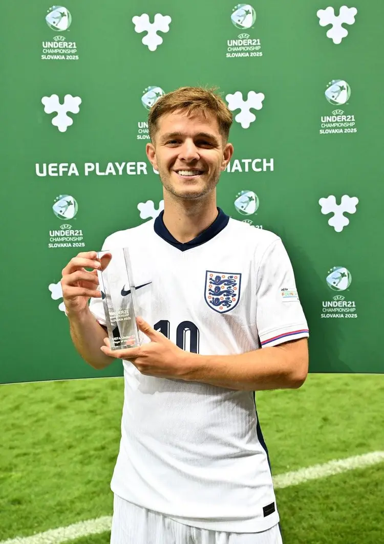 开云体育平台APP-英格兰队成功挺进国际赛事的半决赛