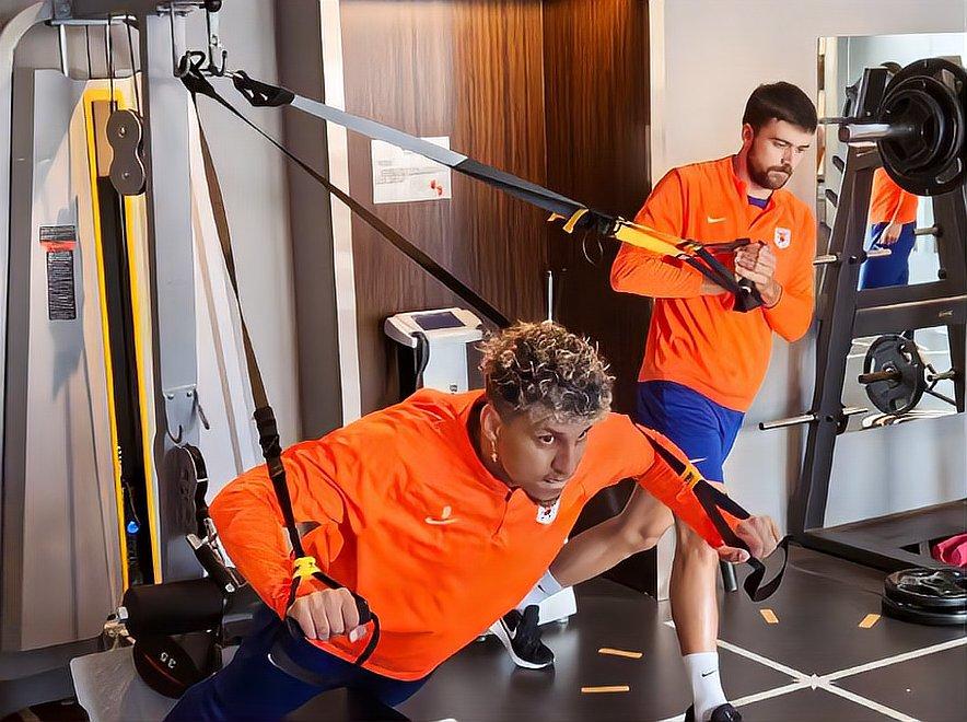 包含球队备战决赛,技术训练日渐紧张的词条 包含球队备战决赛,技术训练日渐紧张的词条