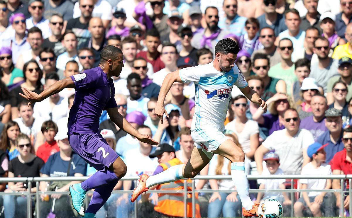 开云体育官网-沃尔夫斯堡遭遇窘境，连续失球的简单介绍