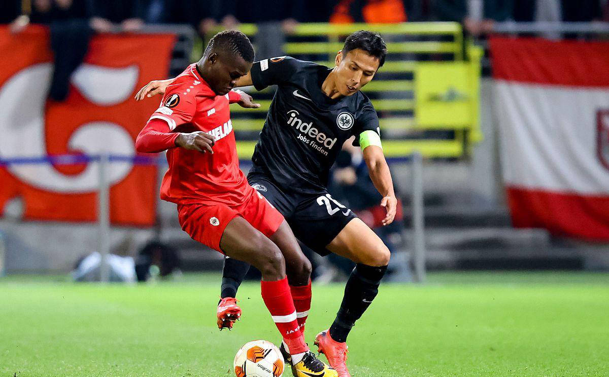 开云APP-法兰克福主场出击,轻松战胜对手