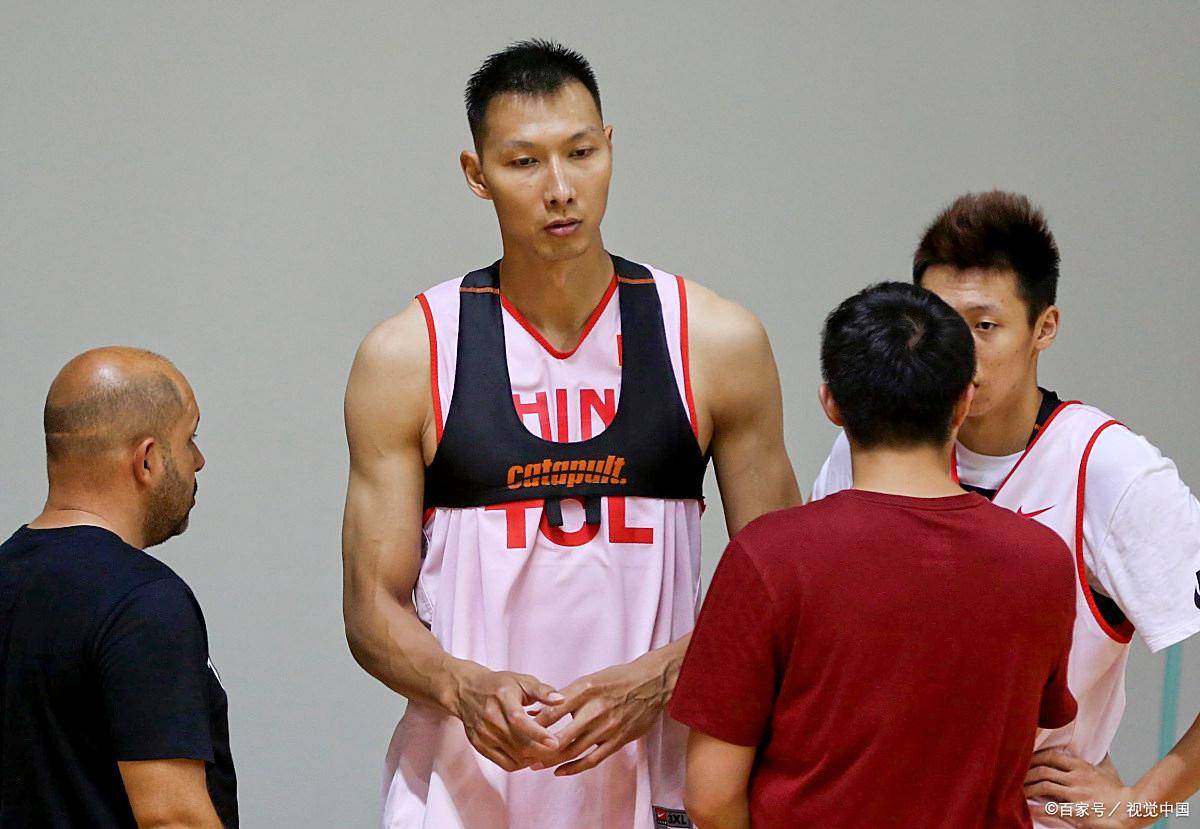 易建联缺席广东对阵深圳的比赛 易建联缺席广东对阵深圳的比赛