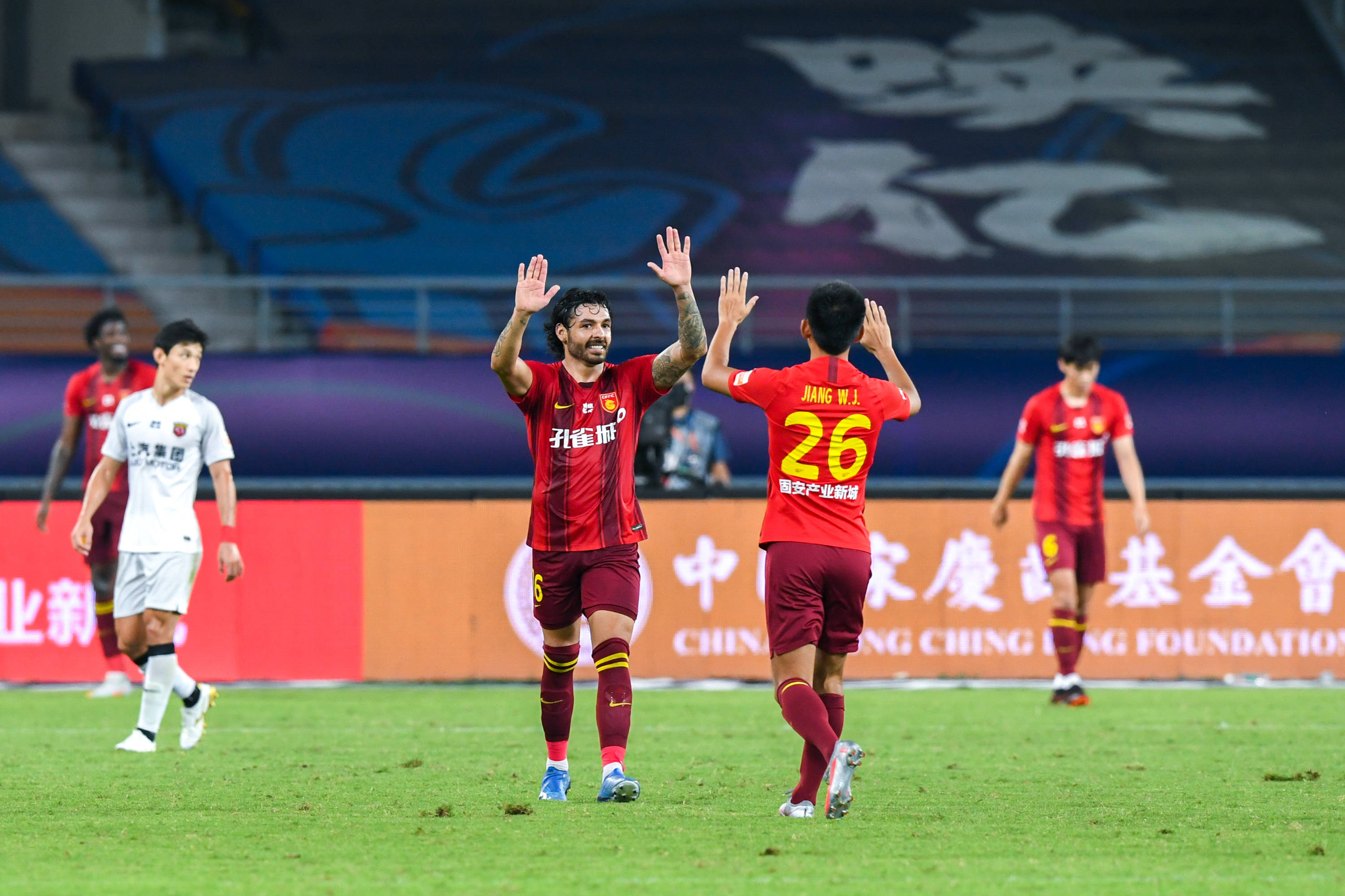 开云下载-上港胜华夏幸福，豪取七连胜！