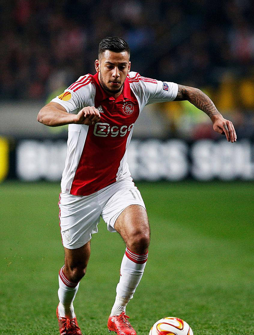 阿贾克斯战胜对手,继续领先群雄 阿贾克斯战胜对手,继续领先群雄