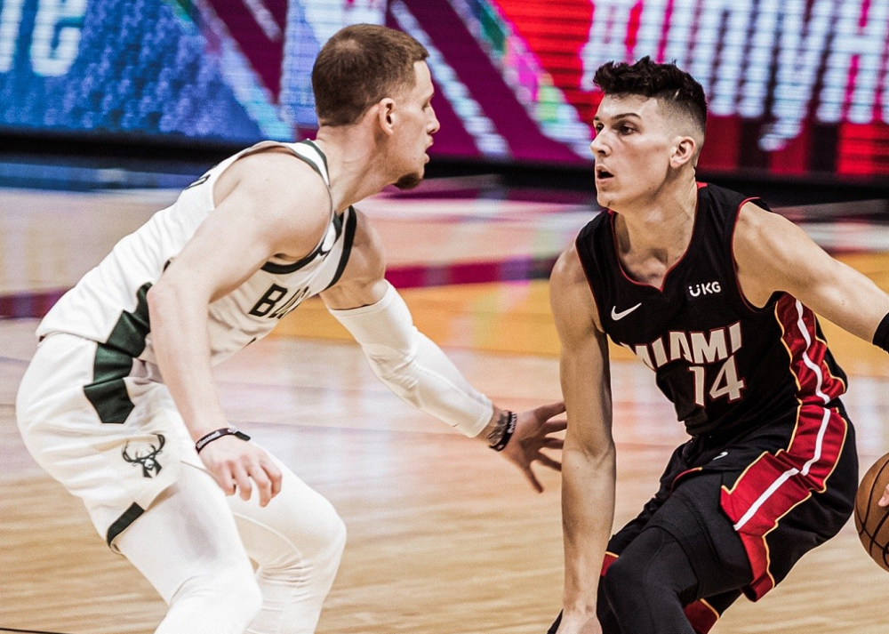 开云体育官方网站-雄鹿多核心受伤，成为东部榜首拦路虎