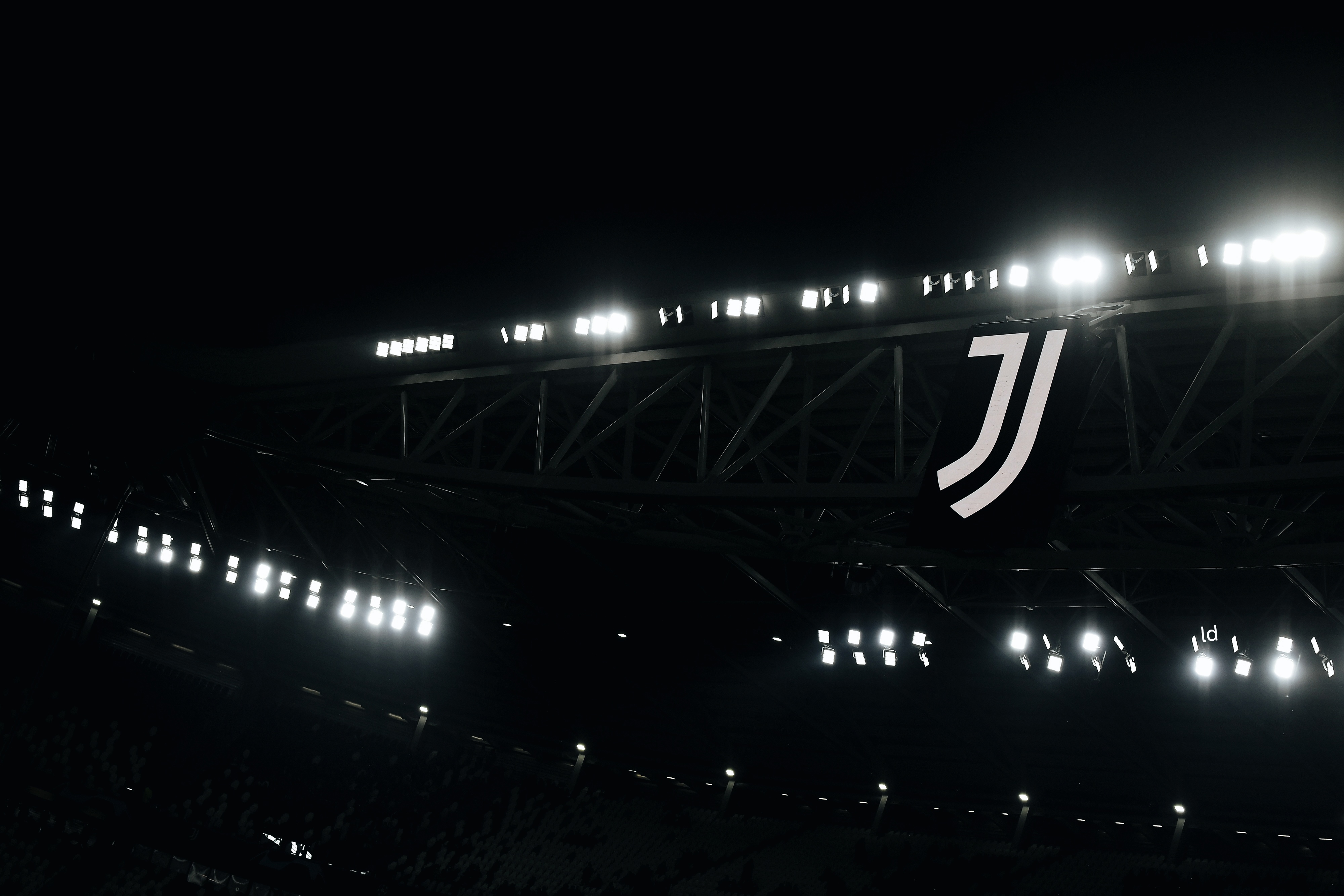 开云体育平台APP-意甲尤文图斯披荆斩棘复兴之路曲折