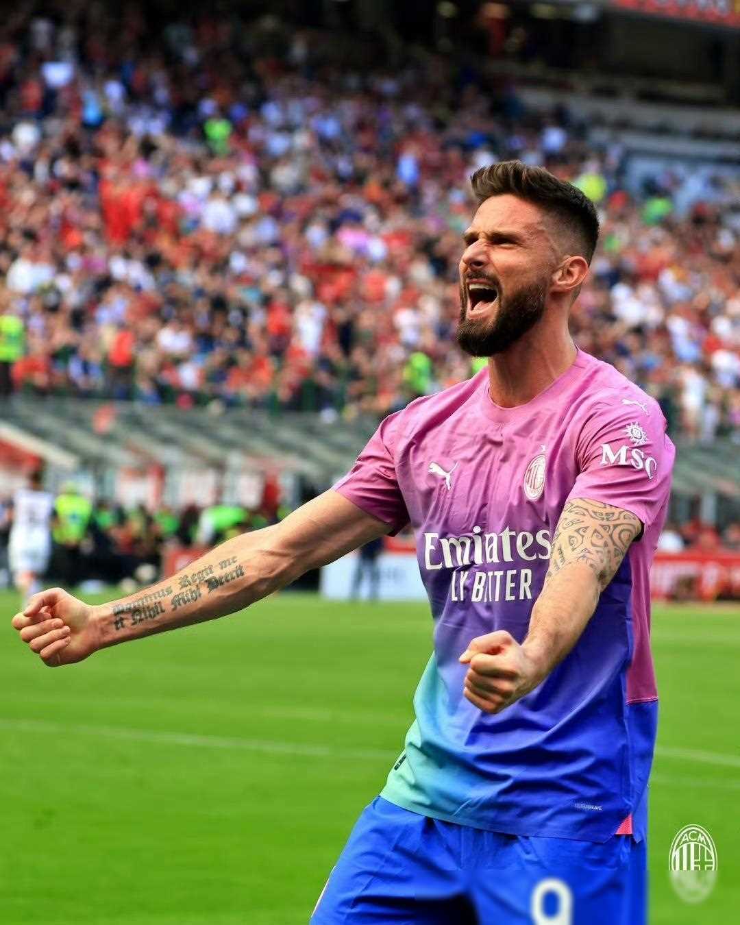 破门效率高的切尔西前锋，赛季表现稳定