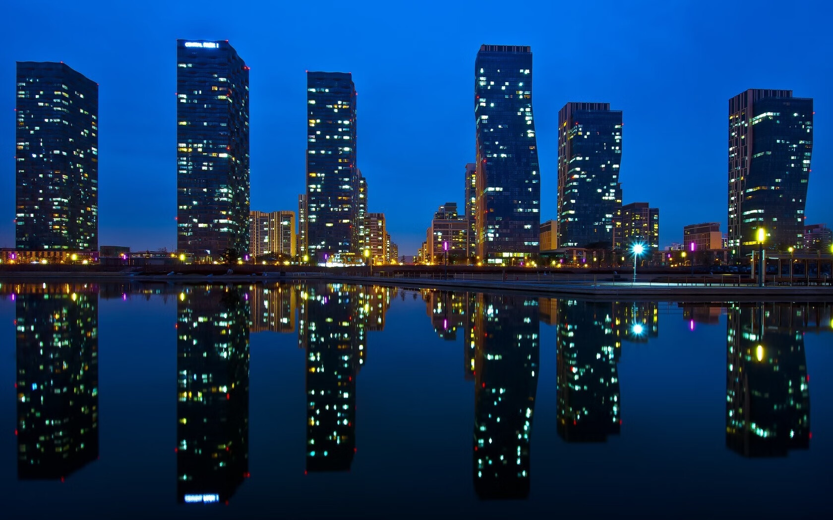 开云体育下载-跨界风暴，掘金血拼黄蜂，恩比德在西甲国家德比中接管比赛