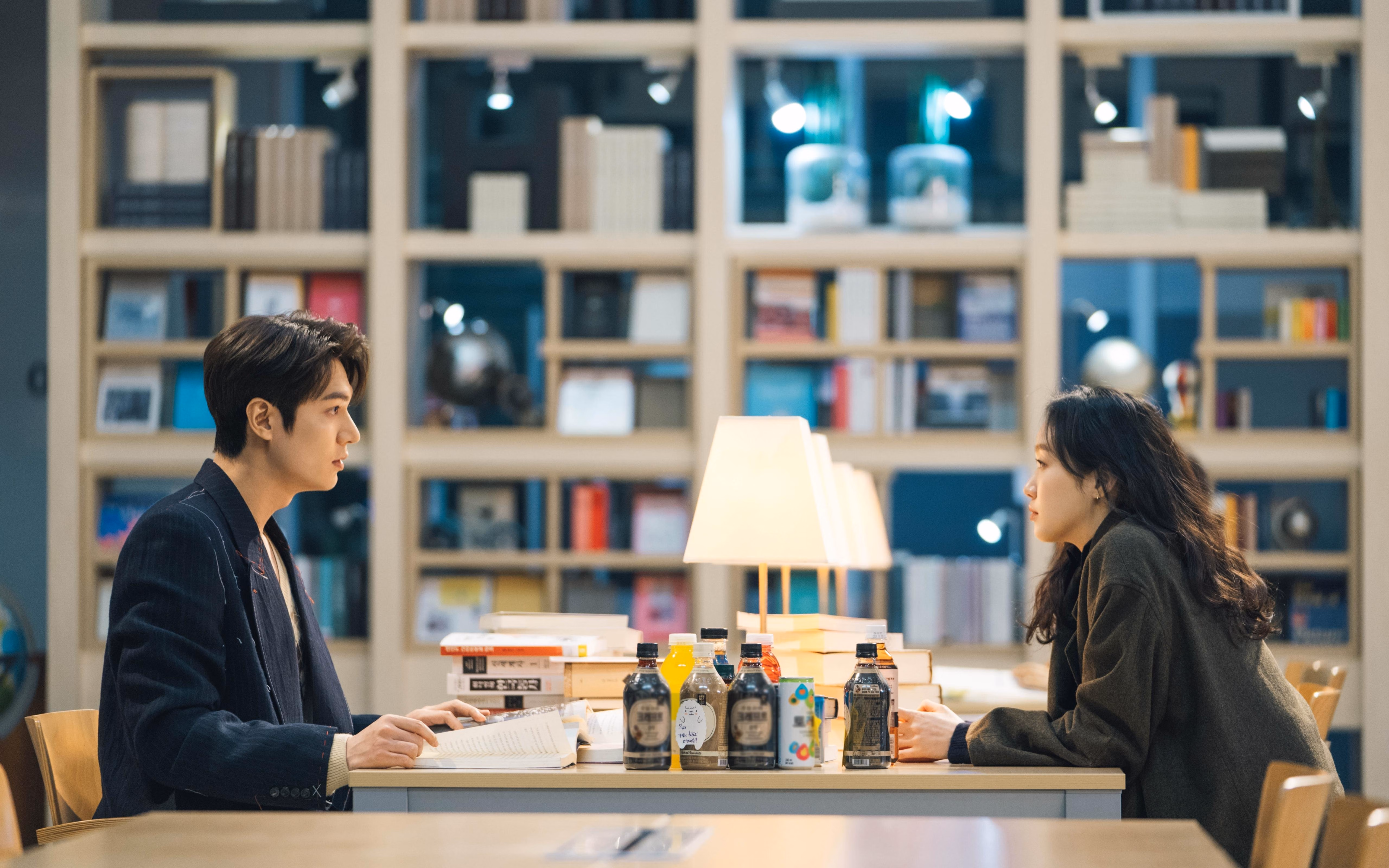 开云体育app-奥纳纳神兵天降破僵局，贝蒂斯铁血逆转擒巴萨